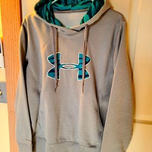 Under Armor Sweatshirt